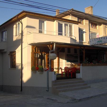 Guest Rooms Grudovi Обзор Экстерьер фото